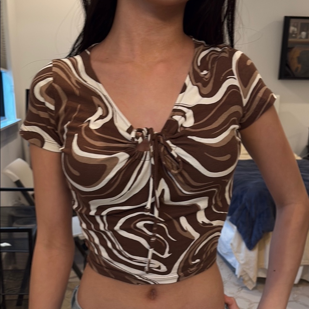 Hollister Brown and White Crop Blouse with Tie Front